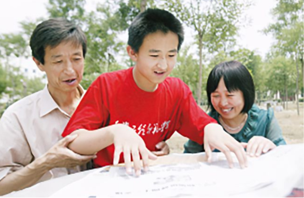 10岁上大学的张炘炀，曾狂言没钱人一定没素质，今已褪下神童光环