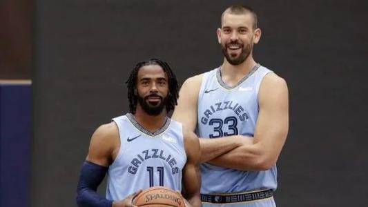 为什么nba退役球衣号码(NBA球衣退役4个冷知识：绿军退役21个号码，后人无号可用太尴尬)