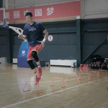 cba李根高中哪里(李根加盟上海，2.16米男篮内线曝首选NBA，下年谈何争冠？)