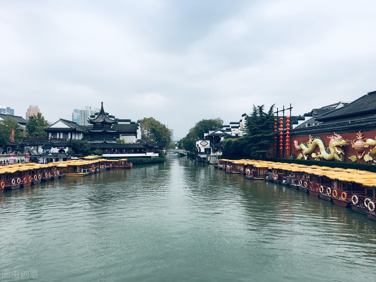 阿皮读古诗：泊秦淮 (唐：杜牧)