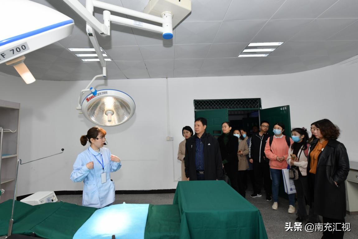 川东北职教联盟医药卫生专业集团成立大会在南充卫校举行