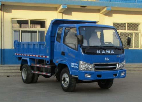 所谓低速载货汽车,也就是我们平时开的那种农用车.