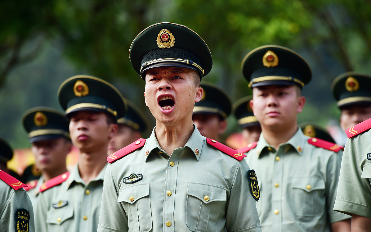 大学生服兵役几年（大学生当二年兵非常）