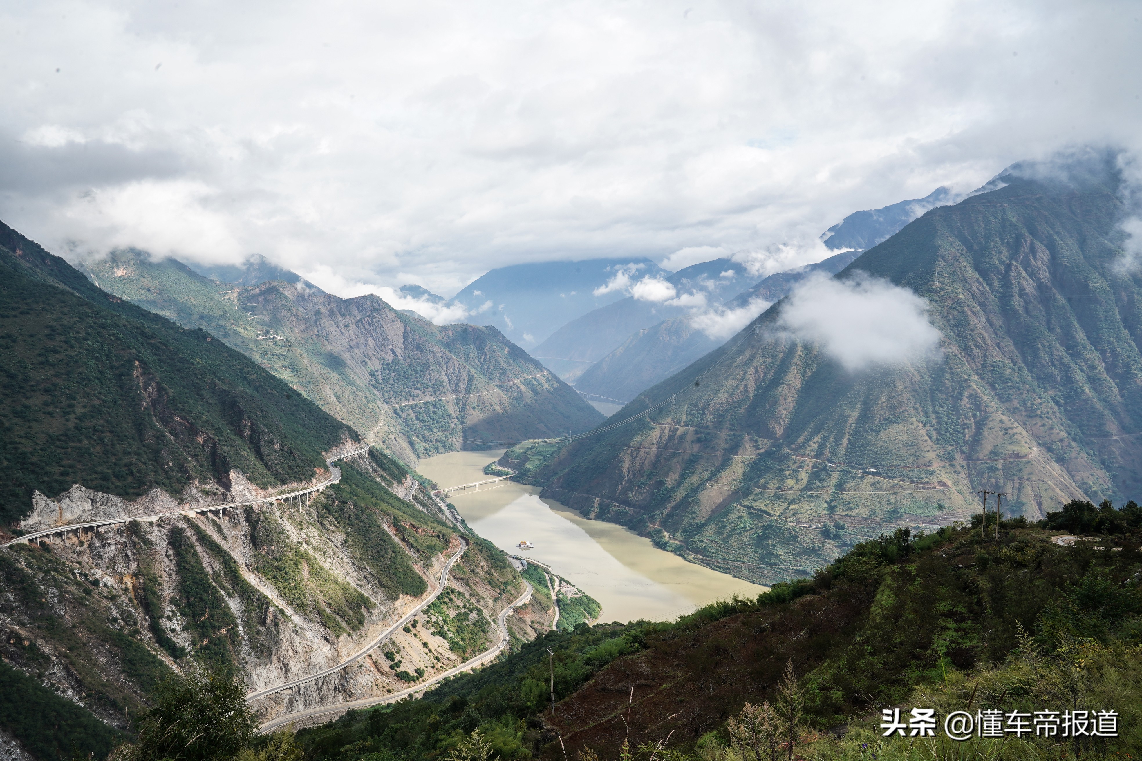 新车 | 展现奥迪精髓的另一面 试驾奥迪A6旅行车家族