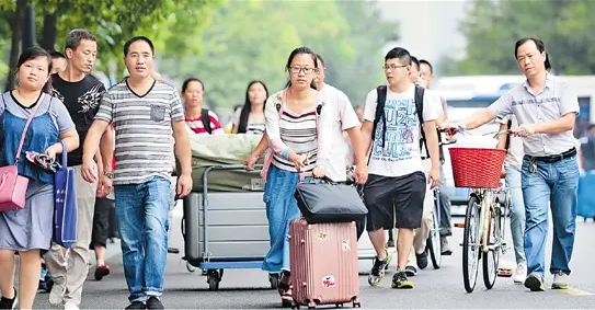 大一开学需要准备“笔记本电脑”吗？先别着急，这个时候带最好