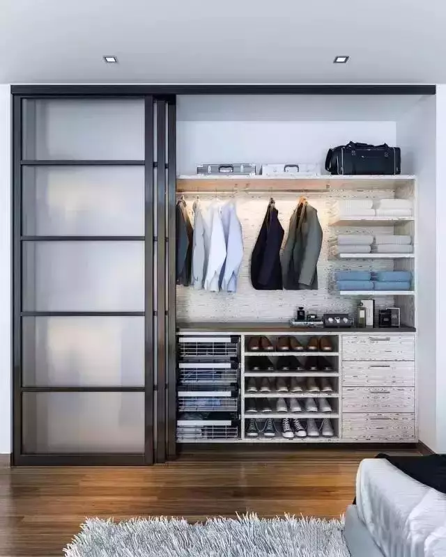 小户型衣帽间，3m²就搞定，这样设计就对了