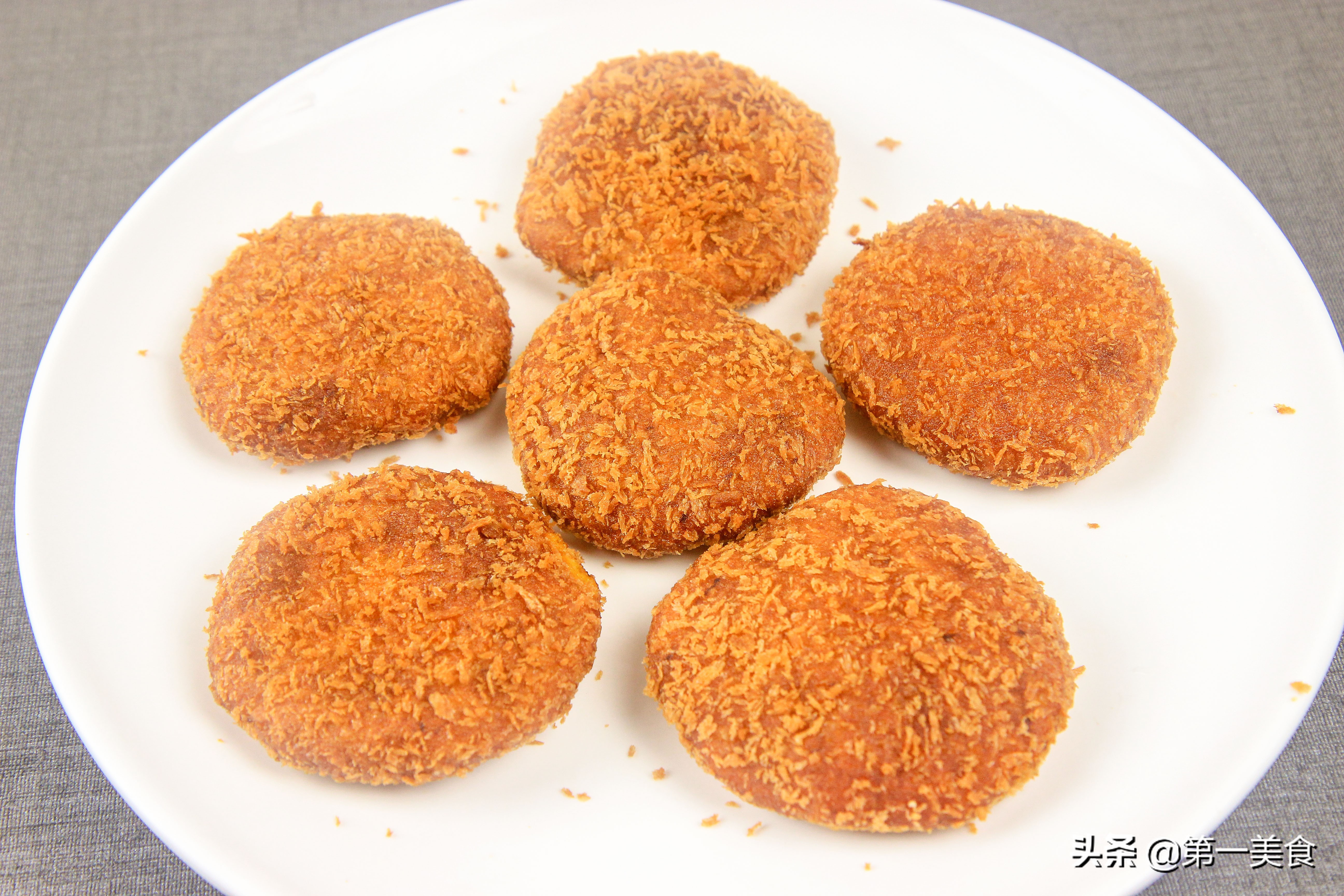 做南瓜饼你还在放面粉吗？难怪难吃不软糯，厨师长教你正确做法