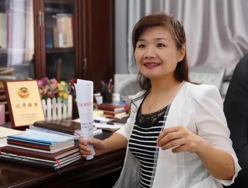 女院士、女书记、女世界冠军、女董事长，这14位“女神”都毕业于同一所大学！