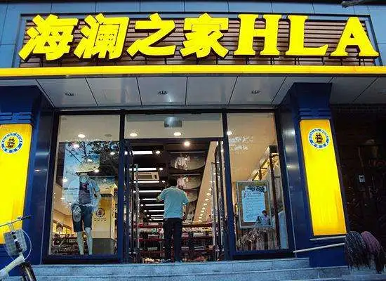 负债165亿！优衣库在中国最大的对手，被彻底吊打了？