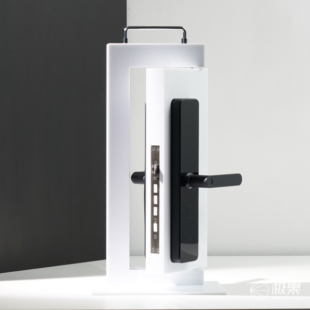 家庭守护第一关卡！五大智能门锁横评：安全原来这么多门道