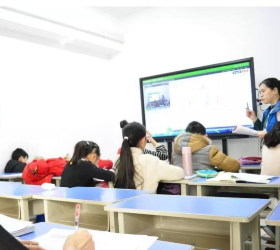 新东方被举报违规补课，查处结果令人意外，“双减”到底减了啥？