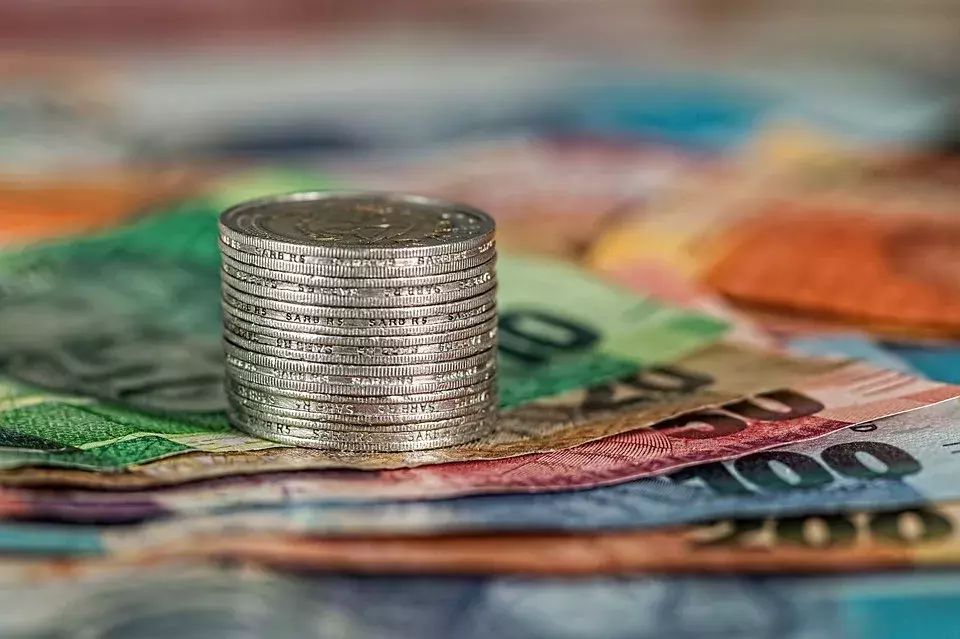 住房公积金有10000元,能贷多少钱?