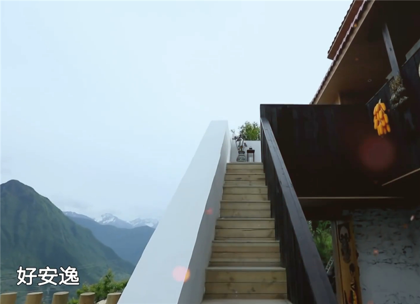 成都藏区漏雨石头屋，14天改造成精致山景房，墙面填充木炭防潮