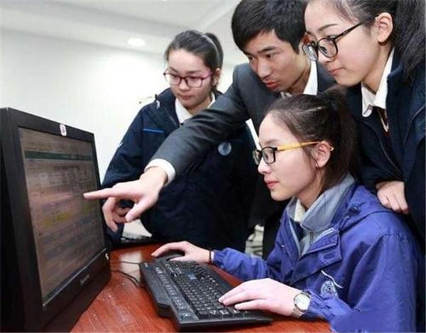 高考大小年知多少？2021大概率是“小年”，此外还有个好消息