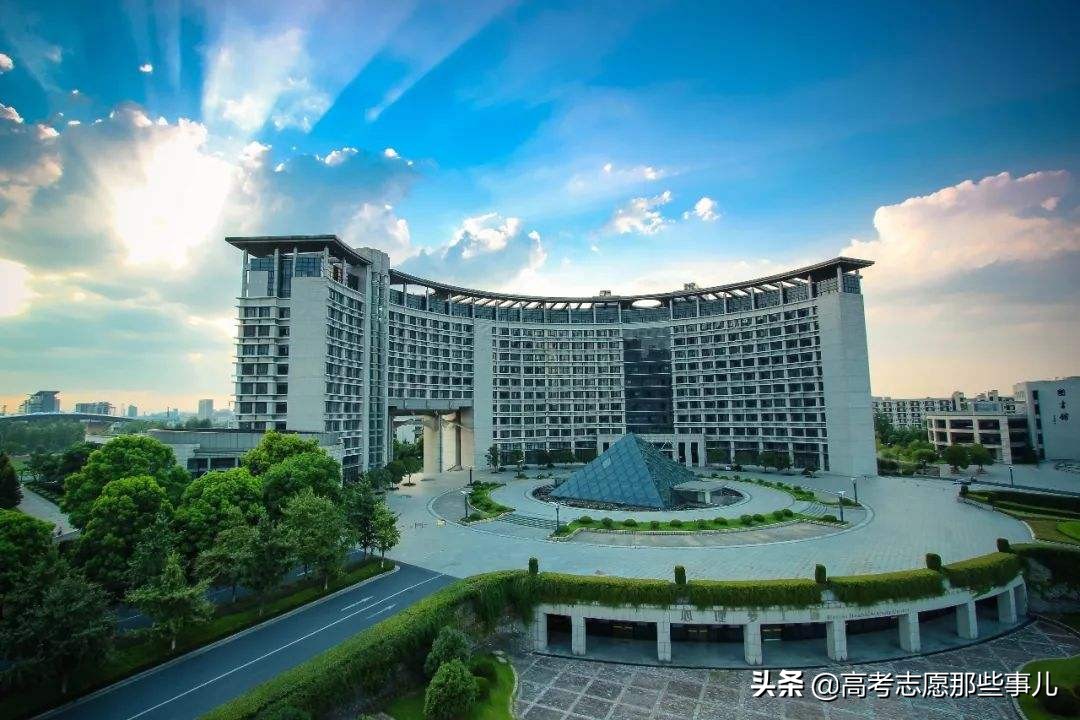 被誉为人间天堂的杭州，究竟有哪些好大学？