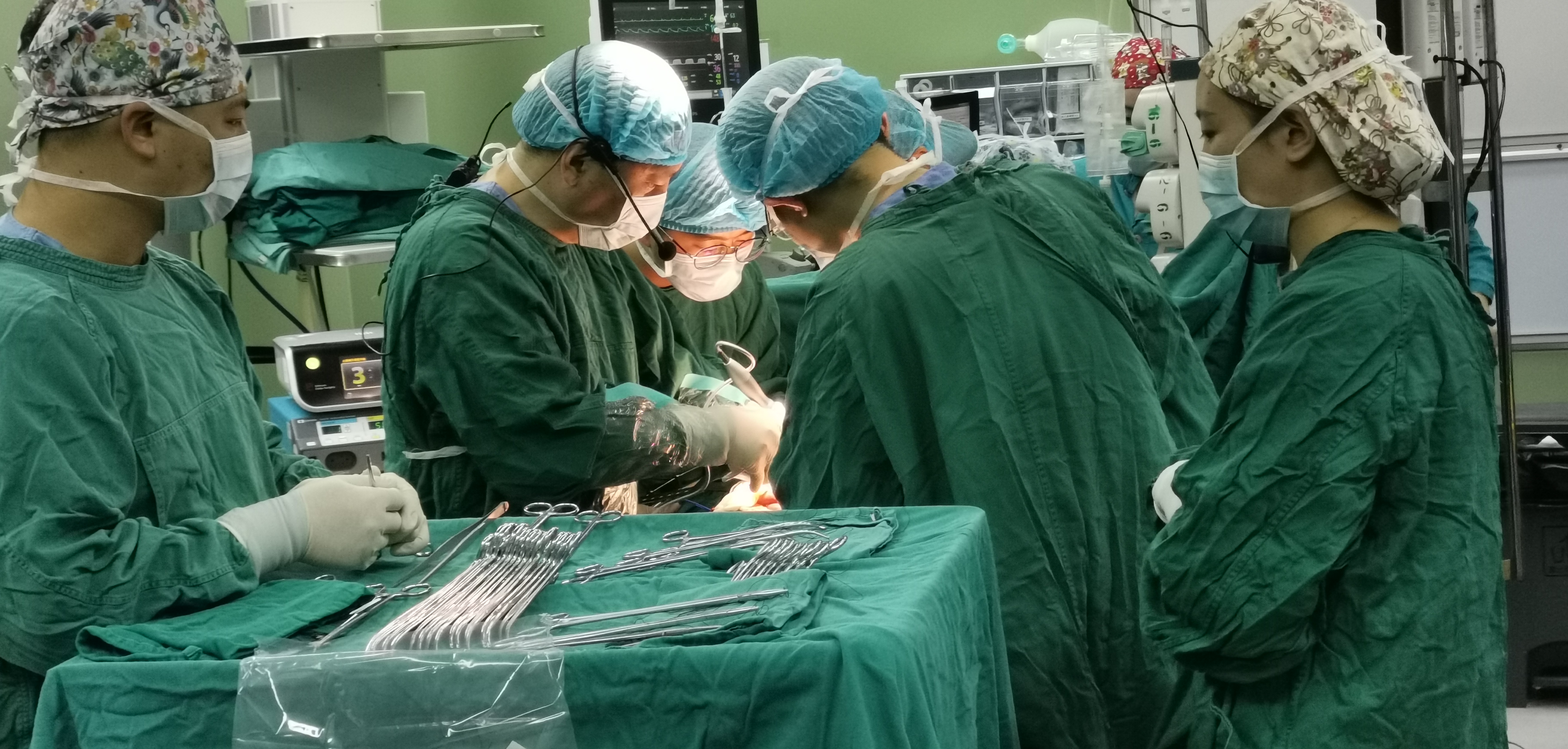 天府名医 | 华西医院“拆弹专家”突破手术禁区 专拆腹主动脉上的“炸弹”