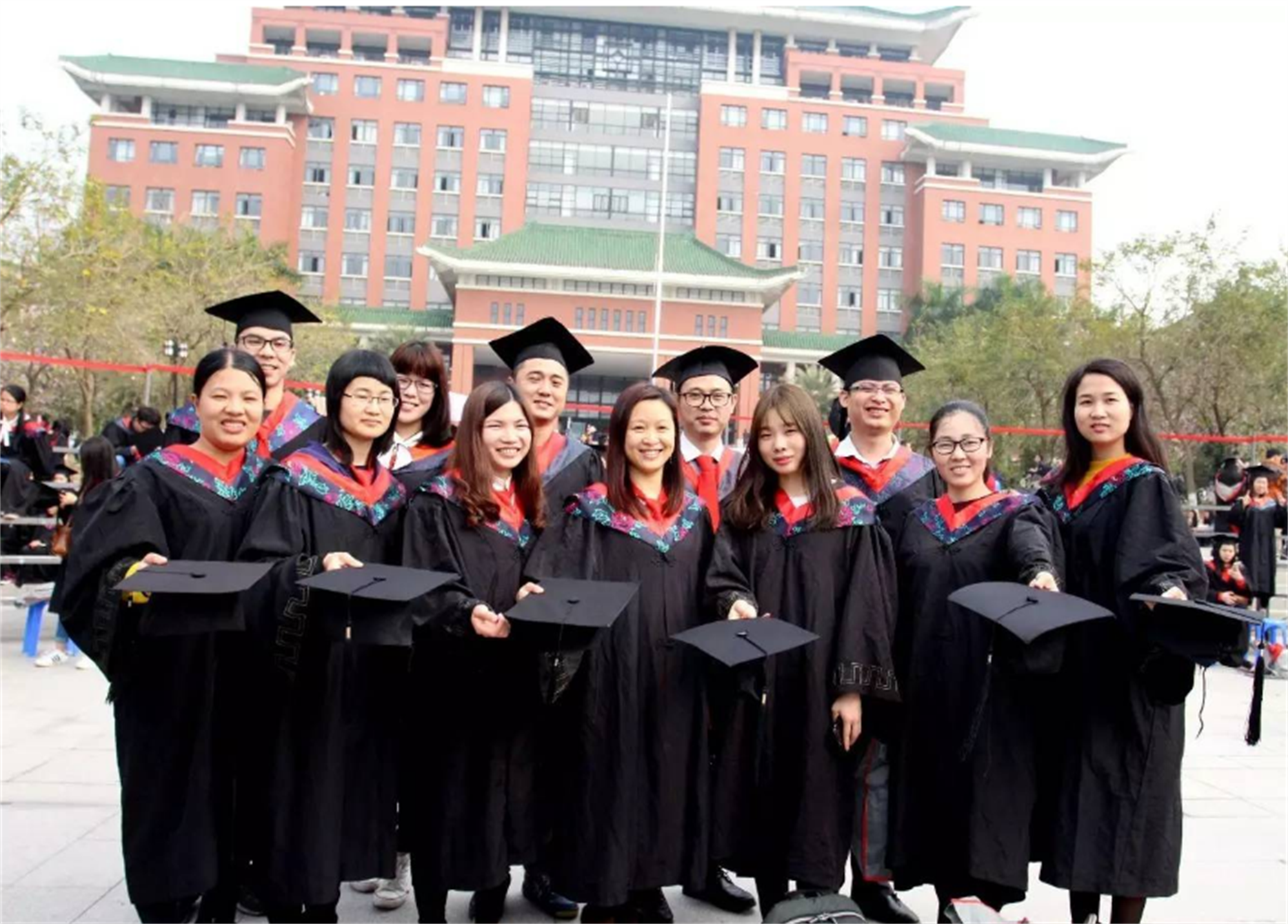 大批东北学生争报南方大学，南方大学：“东北碴子”洗脑大军来了