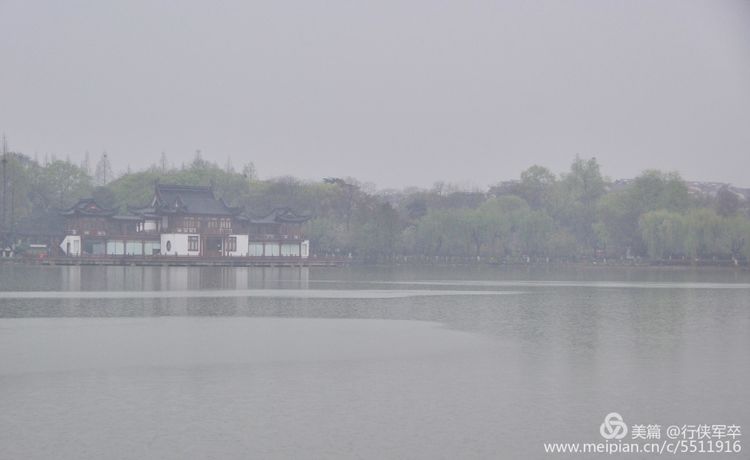 莫愁湖——粉黛江山，留得半湖烟雨；王侯事业，都如一局棋枰