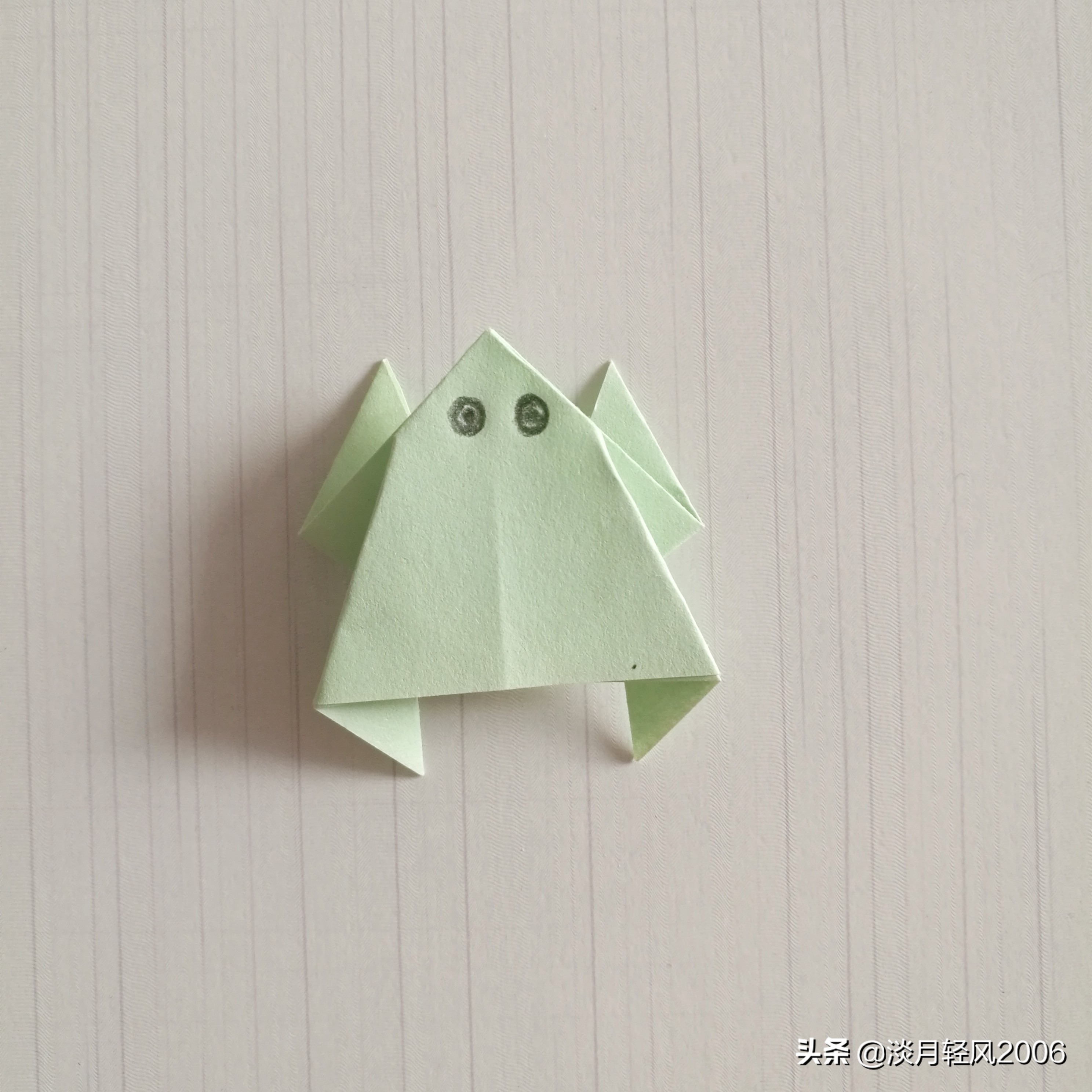 小青蛙折纸简便图片