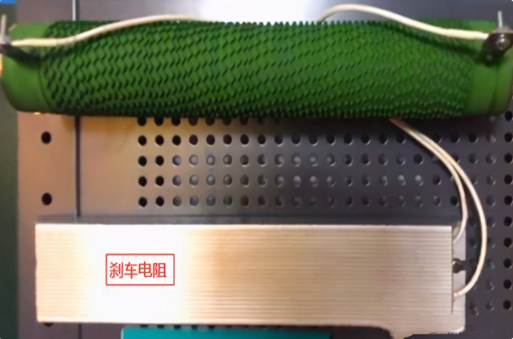 这两个参数设置不对会导致过载跳闸，会影响到变频器和电机的寿命