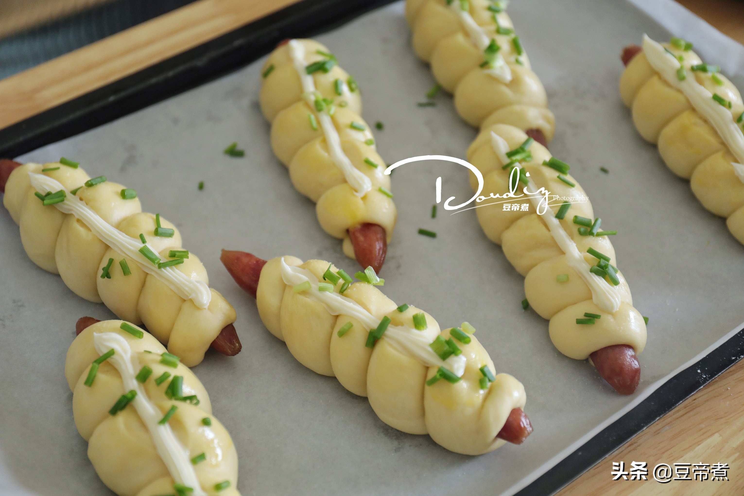 周末不能闲着，给家里小朋友准备的早餐包，味道和口感太好了