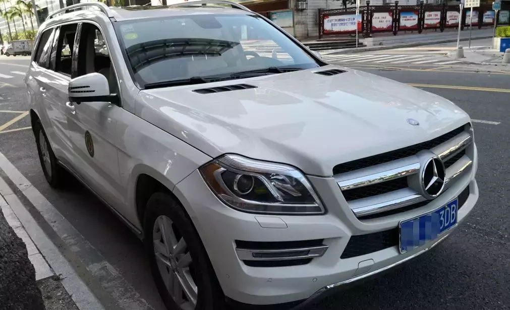 奧迪q7車架號在哪裡(一車牌被註銷兩年後驚現珠海) - 四帝國車市