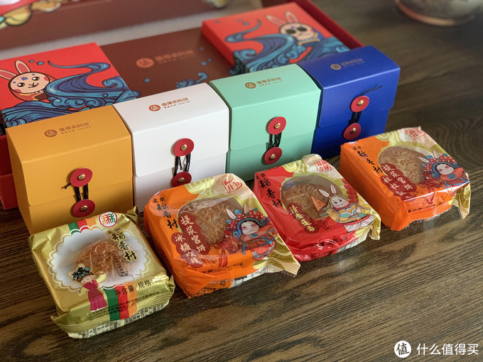 张大妈实力宠粉！卡西欧联名限定+美味中秋食礼，双重惊喜