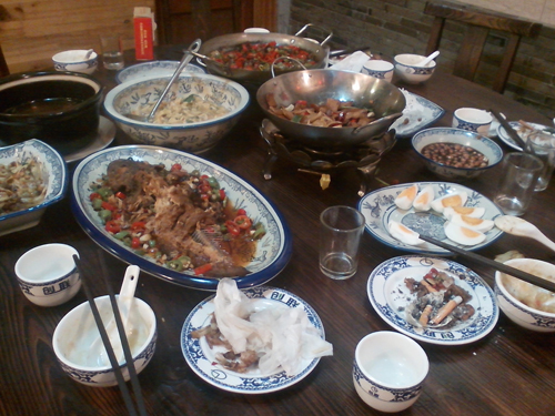 世界的东北话常用语言大全（彩图注音版）