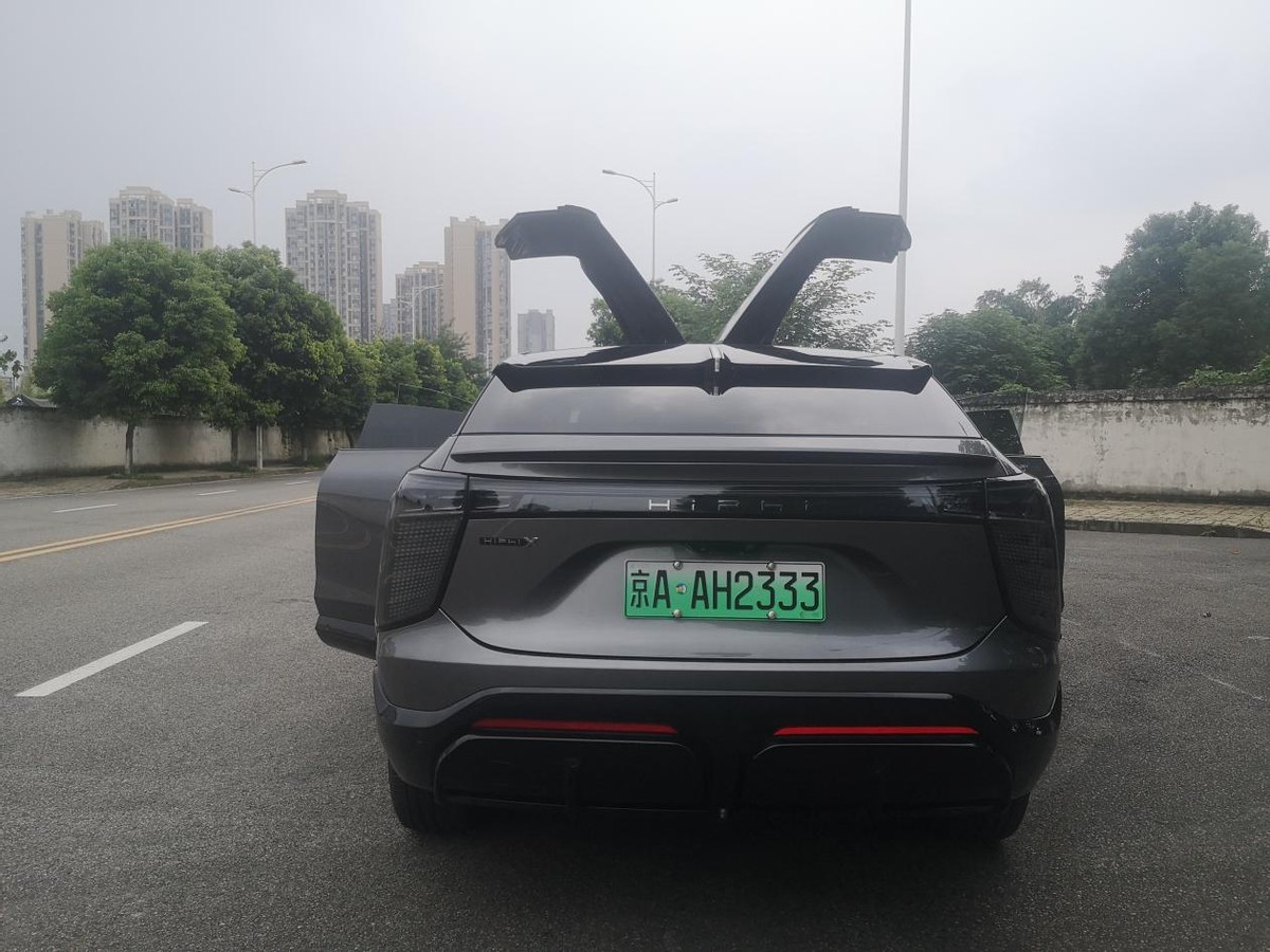 试驾高合HiPhi X六座版：3.9秒破百的眩晕感很“上头”