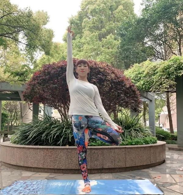 停课不停学 | 凌云社区学校《瑜伽》课程上线啦——职场减压篇