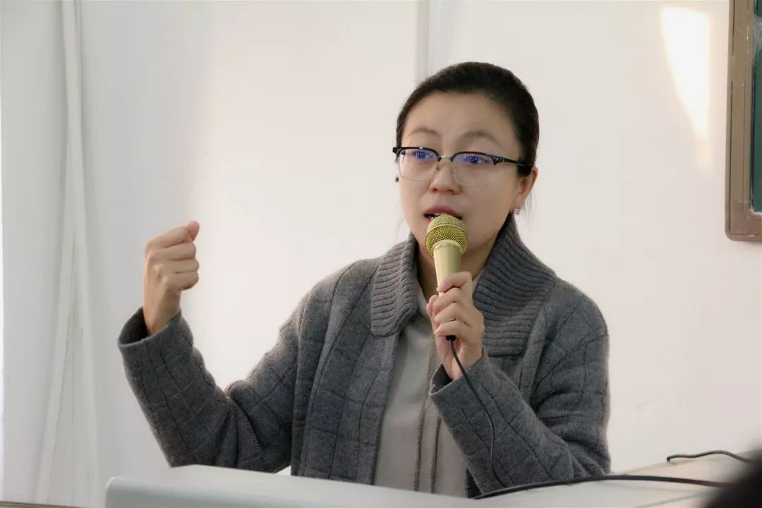 大学生辅导员工资曝光，年薪羡煞旁人，难怪都抢着当辅导员