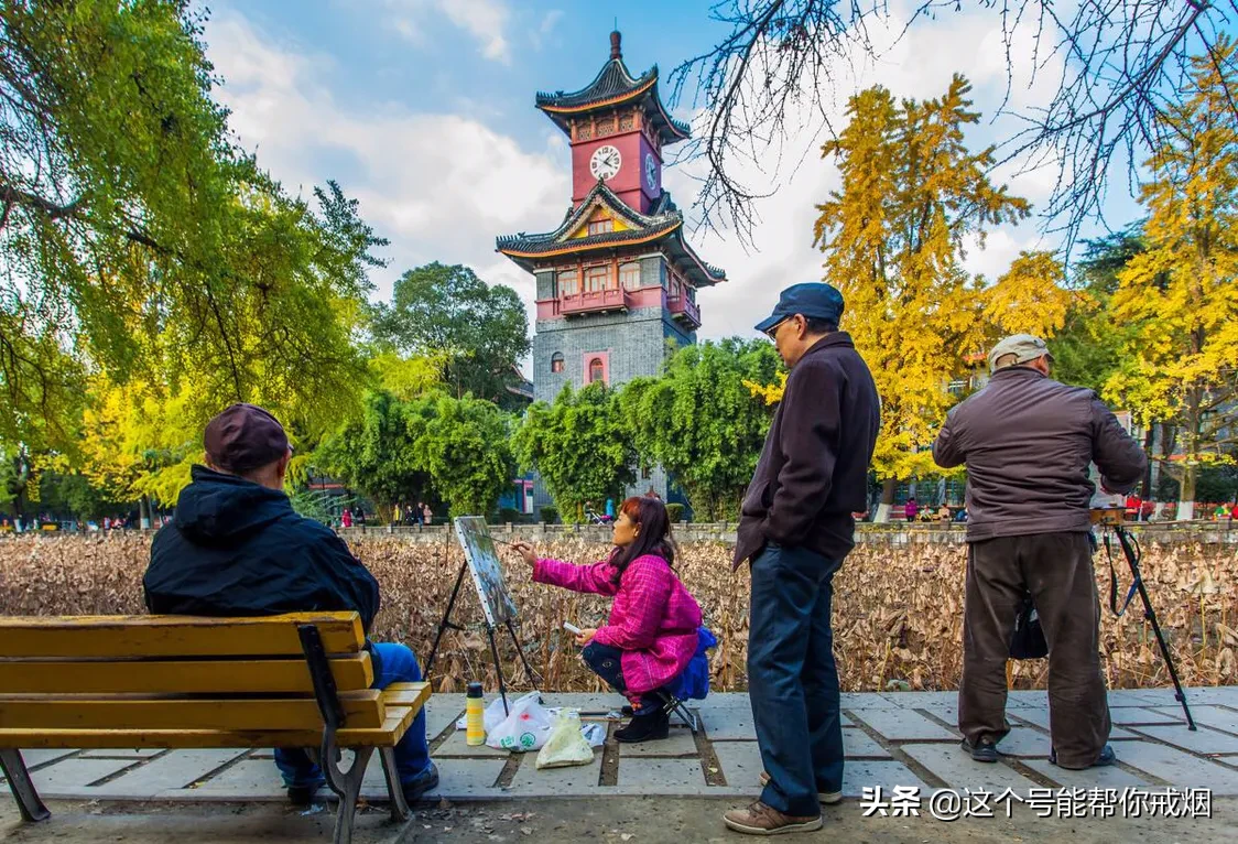 心如荷花天地宽，人生一笑岁月长；医海无涯必励钻，博采勤收受益