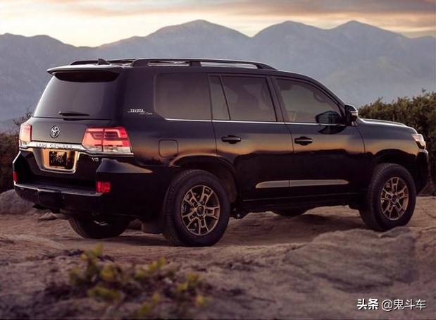 全新丰田兰德酷路泽曝光 海外售价60万 5.7L V8自吸