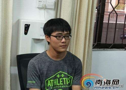 文科状元李超富：海南2017年高考文科930分，榜样的力量！