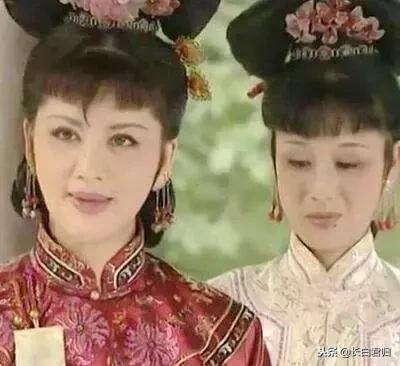 她坐过牢,拍过三级级片,被美国总统接见,如今还宛如少女