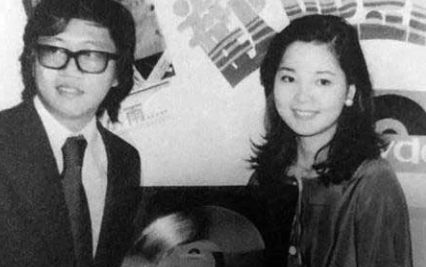 郑中基的下坡情史，38岁官宣婚讯当天离婚，49岁爱上5位港圈神颜