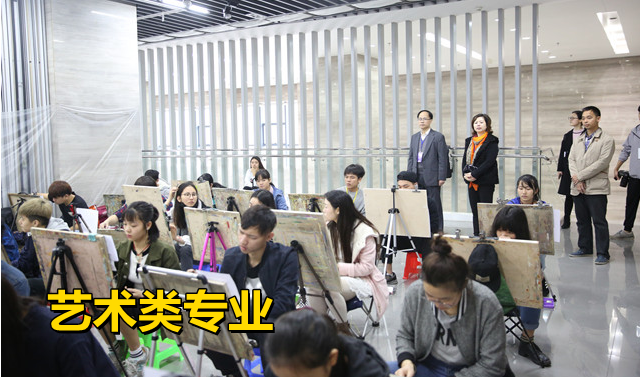 大学“烧钱”的三个专业，含金量低、就业难，普通家庭尽量避开