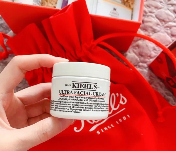 这四款流行面霜你用过吗？珂润面霜温和不刺激，敏感肌女孩有救了