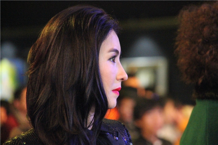 41岁张柏芝《浪姐2》神颜照出圈！鼻型优越，隆鼻都长不成这样