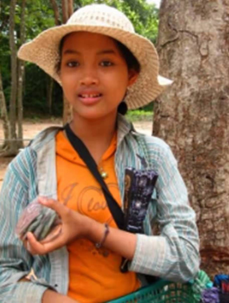 柬埔寨吴哥窟的悲歌：辍学的女童，接客的雏妓