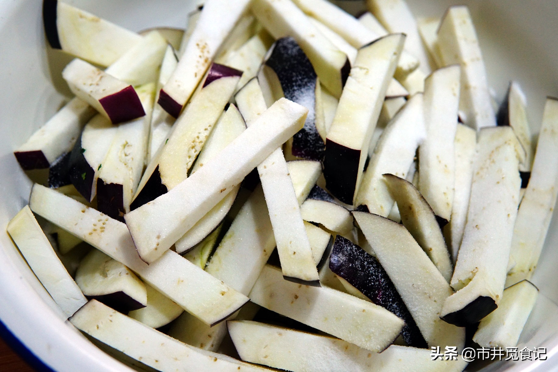 炒茄子的做法,炒茄子的做法步驟