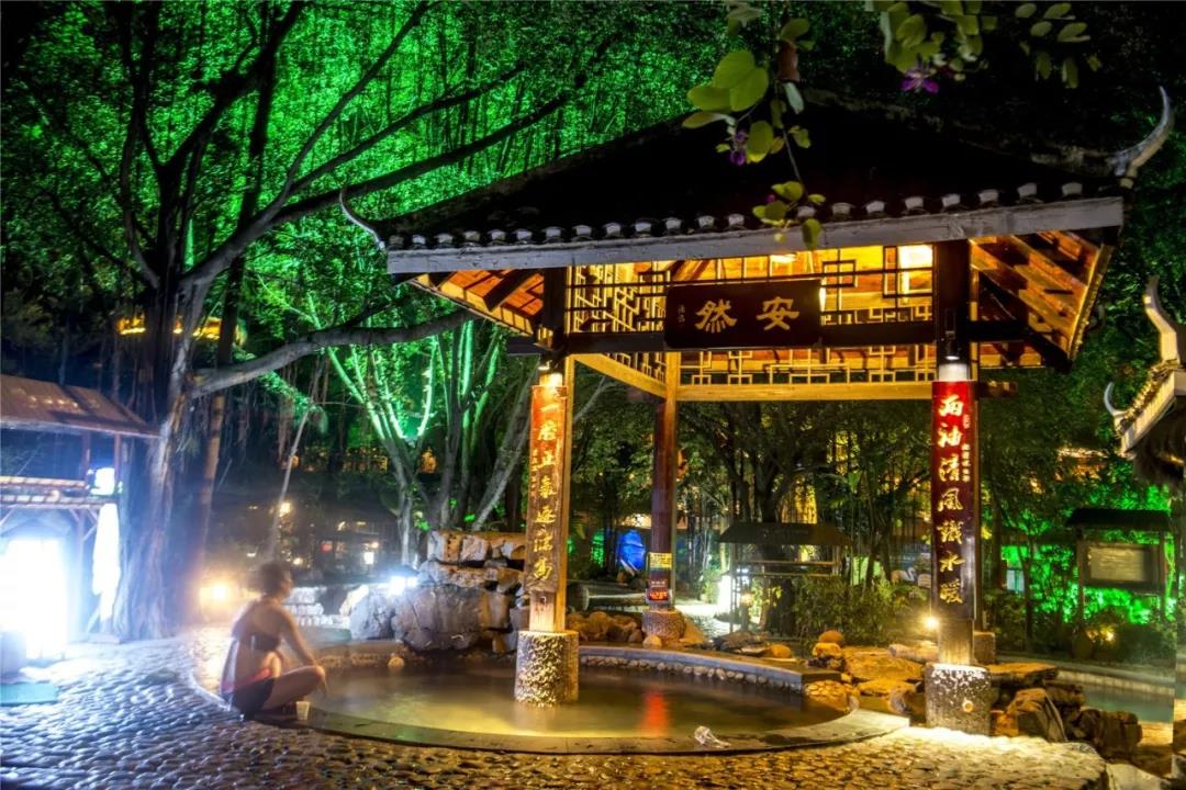 点子王七岁生日会等你来！水上狂欢盛宴，清凉又刺激