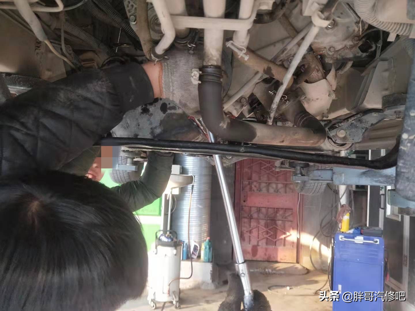发动机怠速抖动，所有项目都检查了，原来是气门塌陷引起的