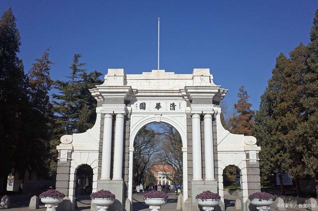 小学生作文火了，字迹工整像印刷，文章蕴含大道理