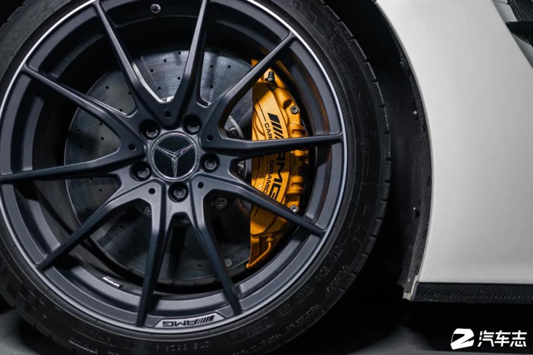 大陆仅十台的SLS AMG Black Series，零距离感受奔驰超跑的巅峰