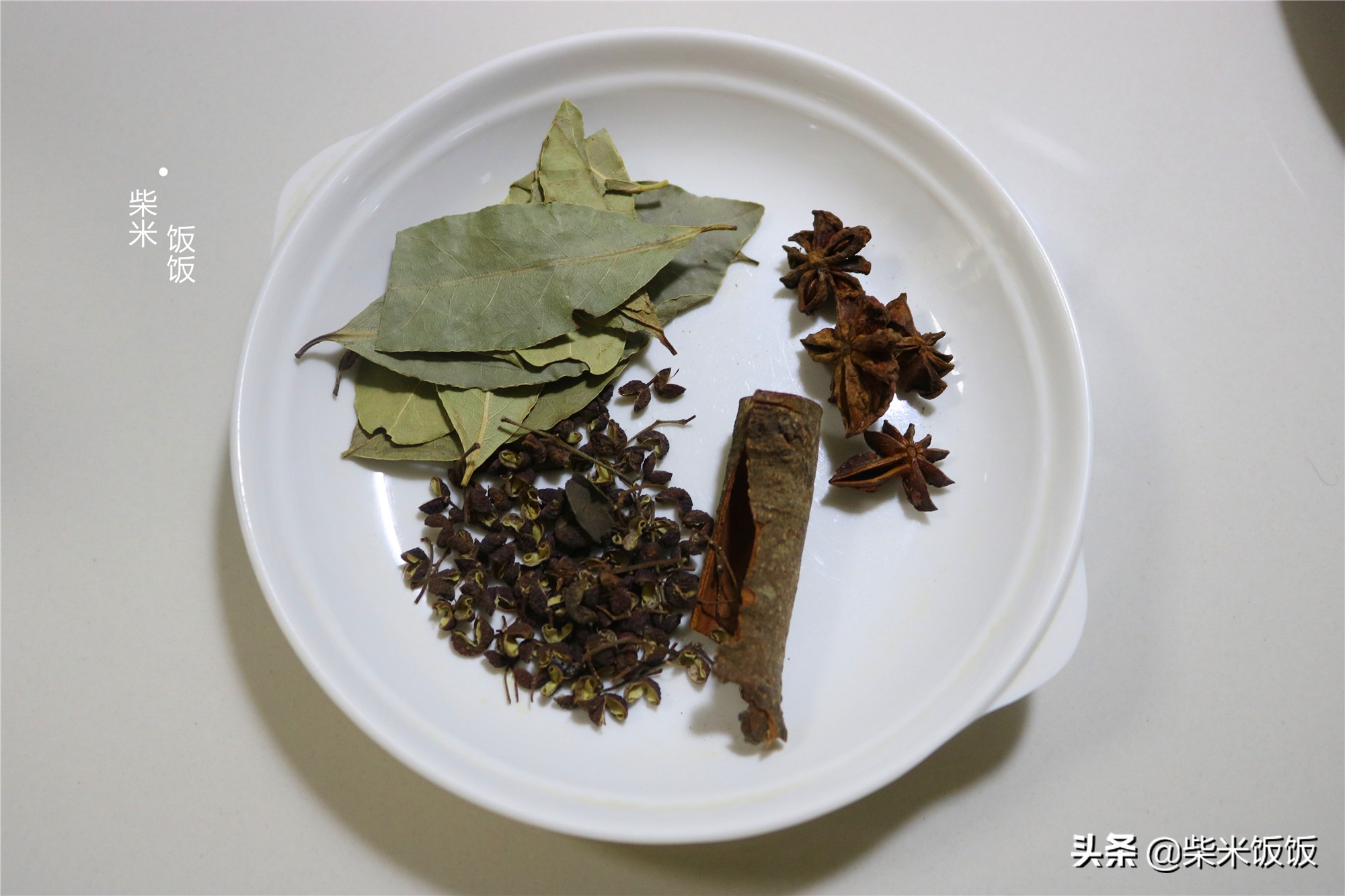 做辣椒油，我常用这8种香料，鲜香四溢，拌什么菜都好吃