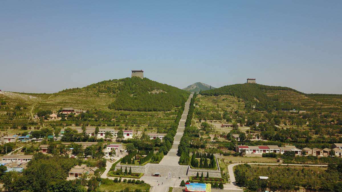 两位大师选中的风水宝地