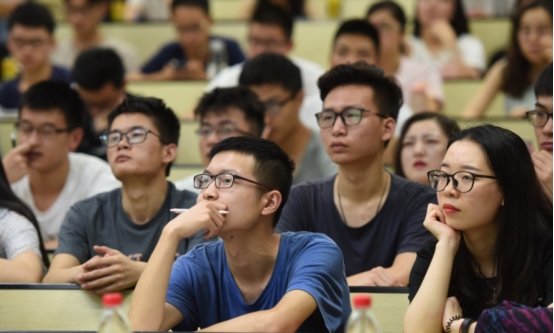 选大学选“本省”还是“外省”，两者差别很大，聪明的学生这样选