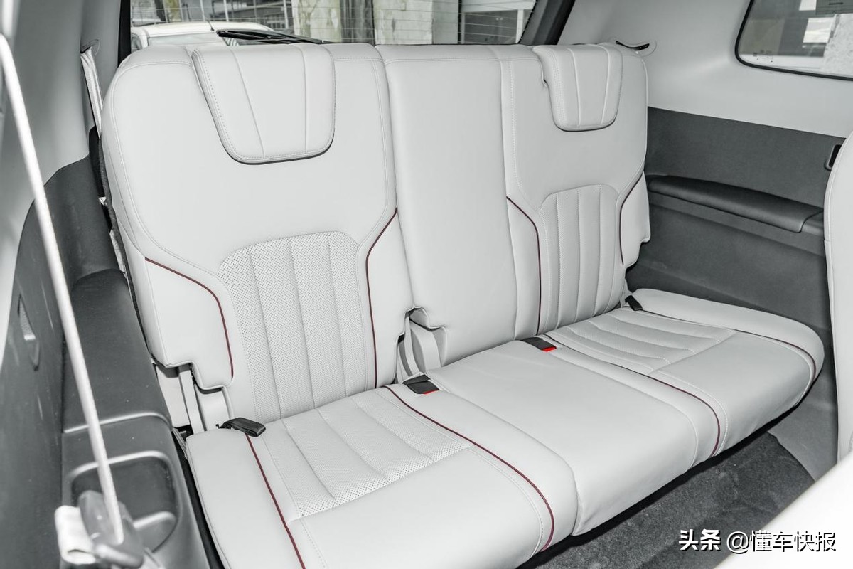 合资+6座+2.0T+中大型SUV，一文带你了解福特领裕