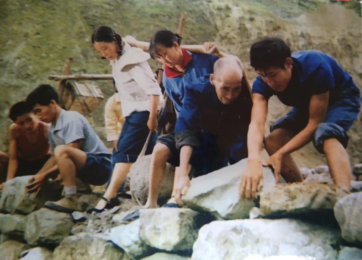 「红星闪耀高原」一家三代人的长征精神传承